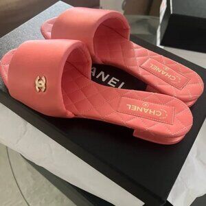 Authentic 22P Chanel satin sandals mules slides 38